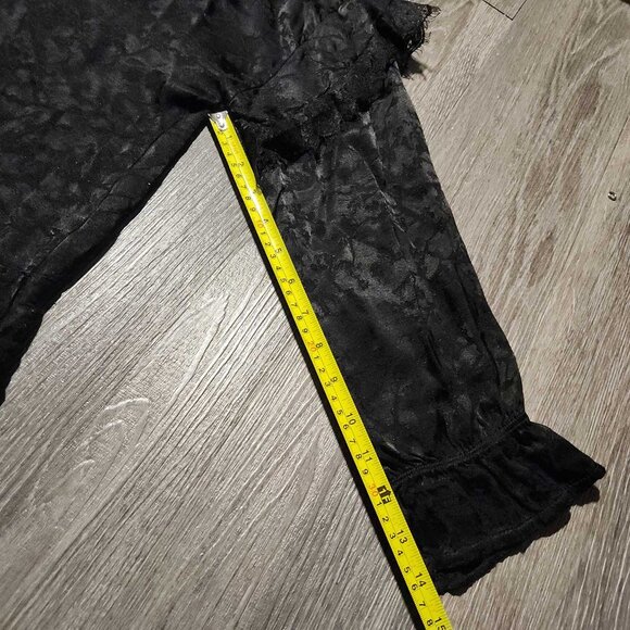 Vintage Victorian style black high neck bow shirt with puffy pirate sleeves - Picture 12 of 14